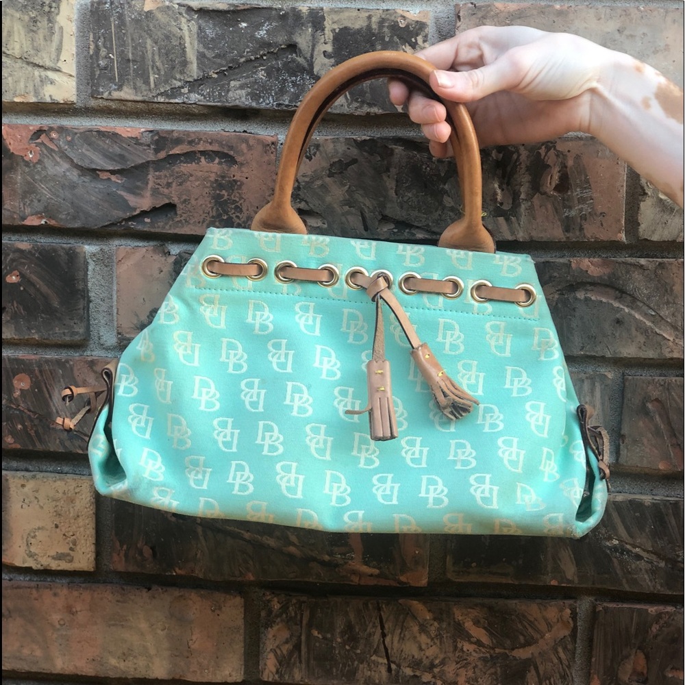 Vintage dooney and bourke handbag!